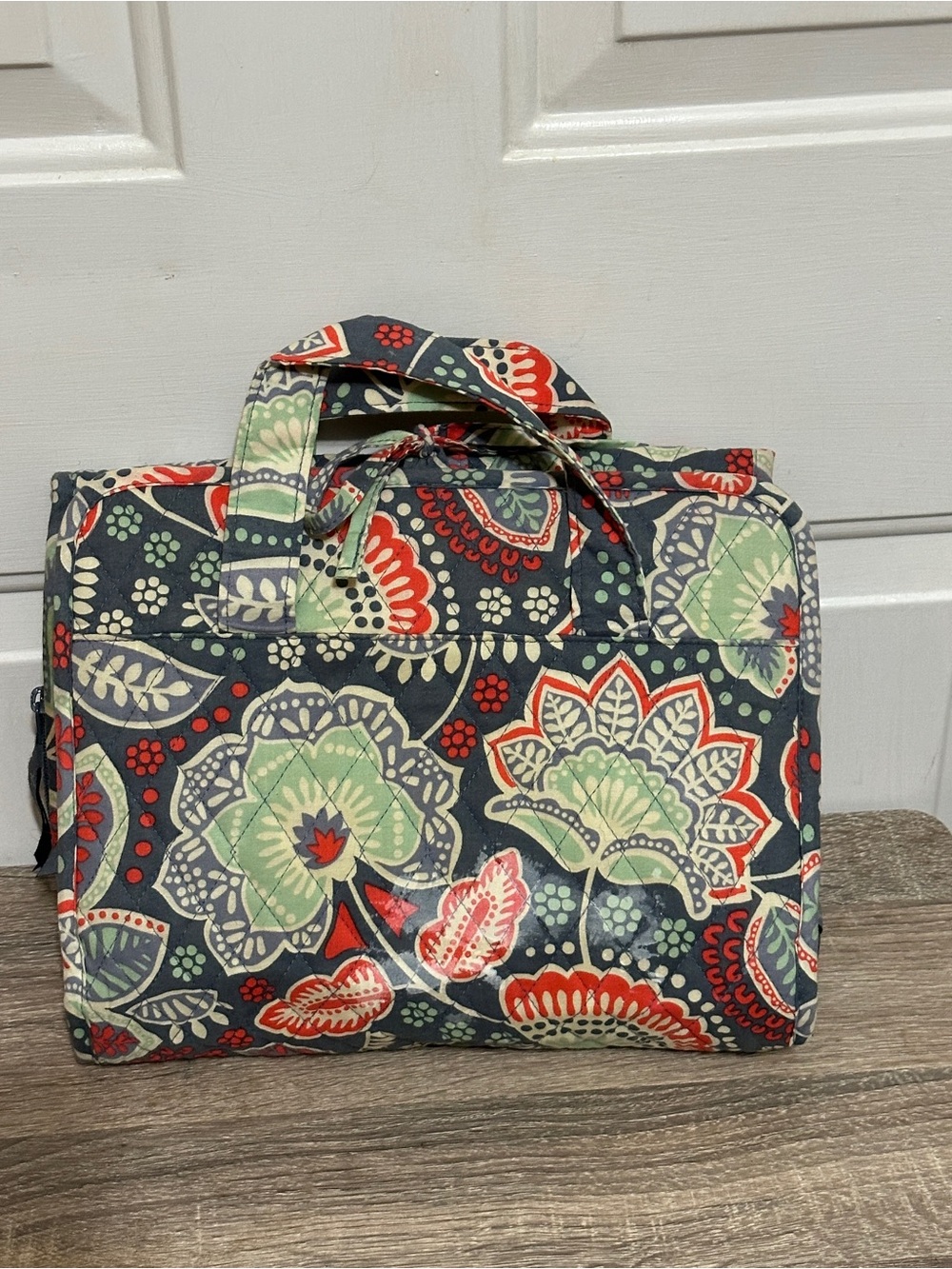 Vera Bradley Quilted Nomadic Floral Large Travel Hanging Organizer Bag